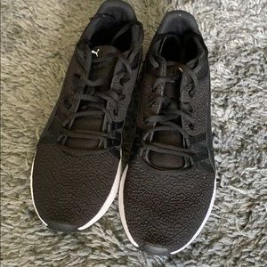 Never wore puma shoes size 11 in women’s